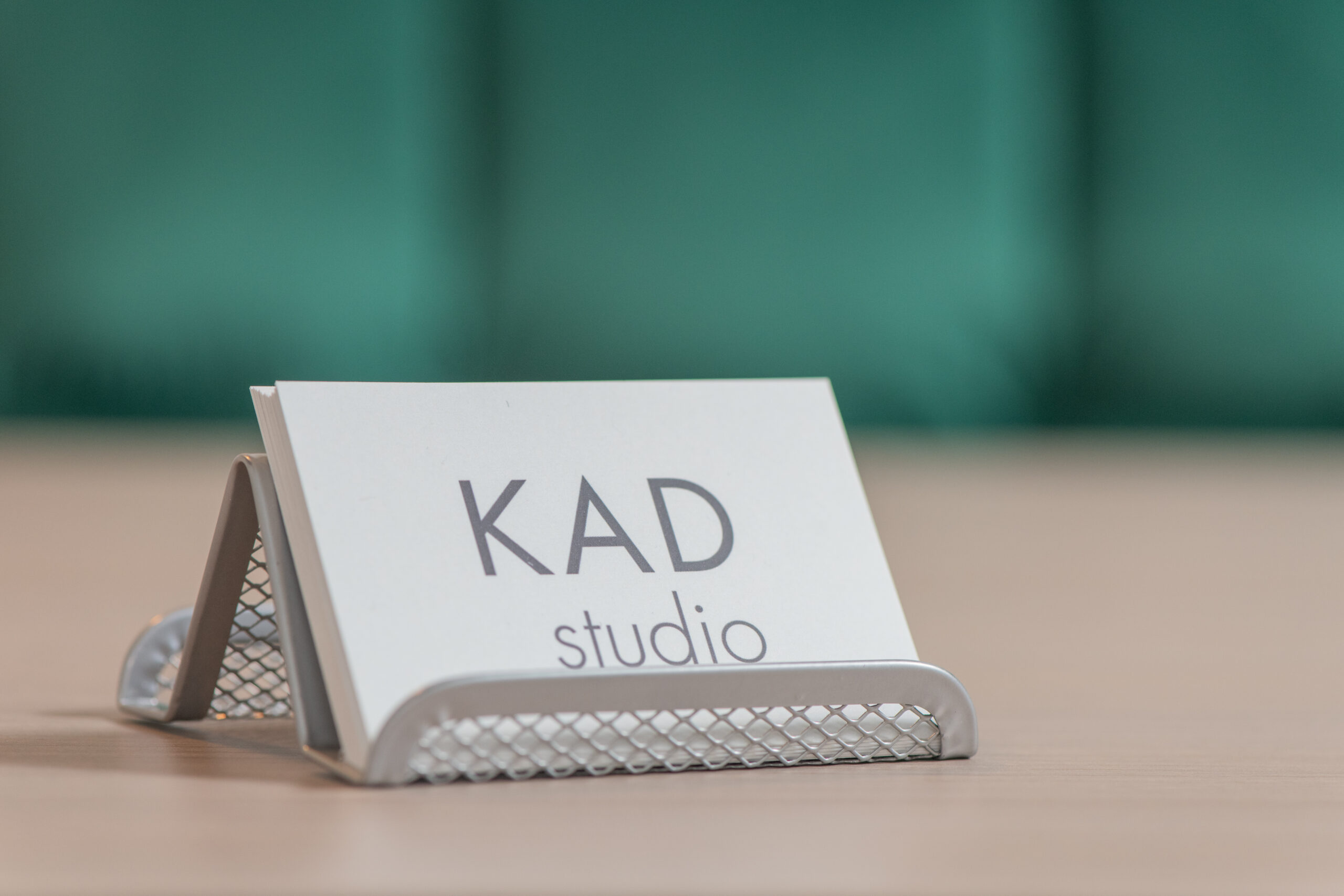 Επαγγελματική κάρτα του γραφείου KAD studio